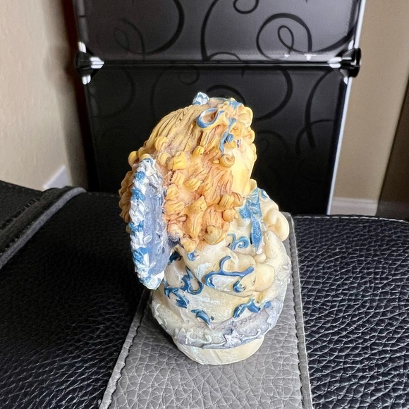 Vintage Angel in Blue Holding Star Blond Curly Hair 3.5" Figurine Ornament - Picture 5 of 5